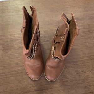 Boots, buckle, size 8.5